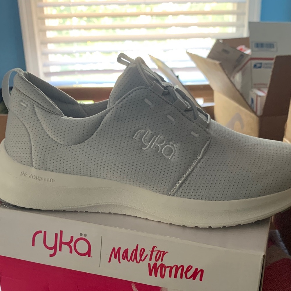 Ryka rebound recovery shoe
